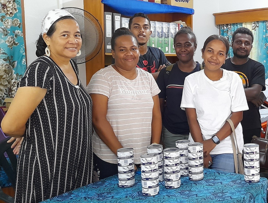 Solomon Islands High Commission staff, Shirley Tuiseke with Solomon Island students studying in Suva, Fiji.