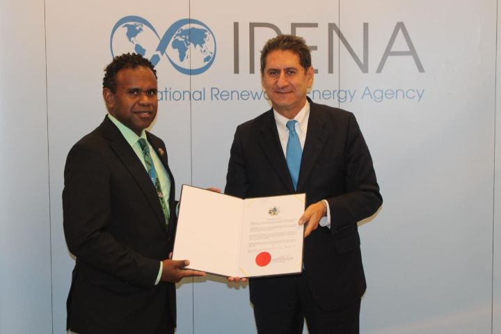 Solomon Islands Ambassador to the United Arab Emirates, His Excellency Cornelius Walegerea, officially presenting his credentials to Mr. Francesco La Camera, Director-General of the International Renewable Energy Agency (IRENA). 